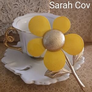 Sarah Coventry Yellow and Silver Flower Brooch